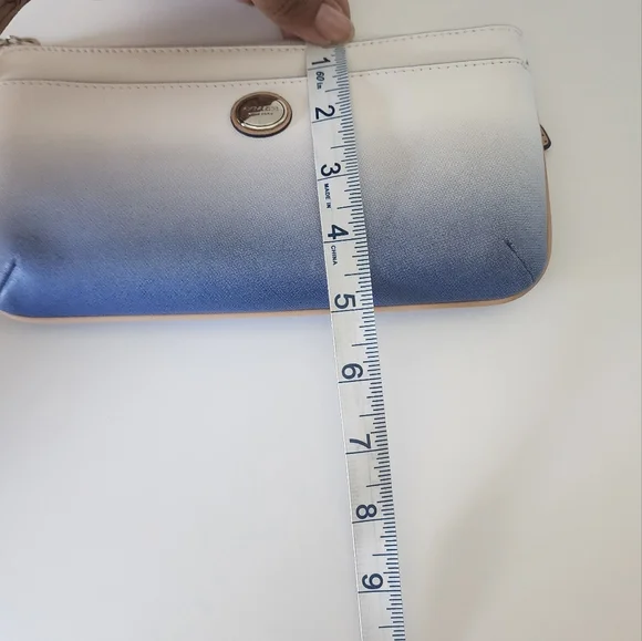 Coach new blue and white ombre wristlet - Picture 8 of 12